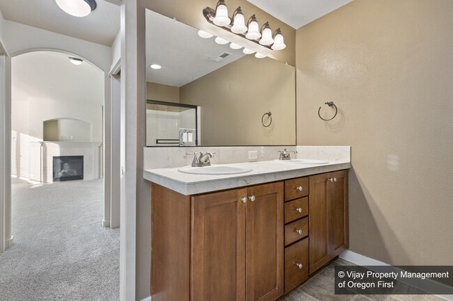 Foto del edificio - 685 NW 176th Ct