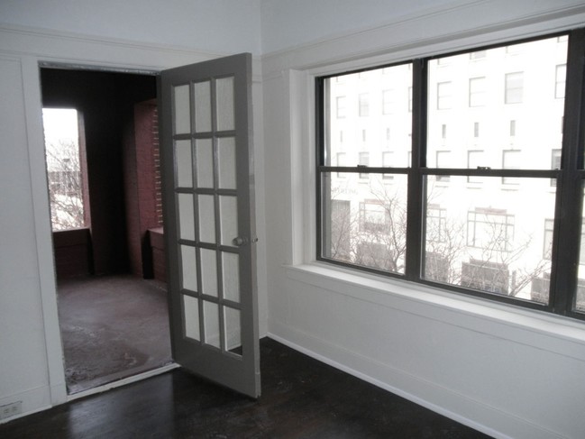 Interior Photo - Fisher Kahn Apartments