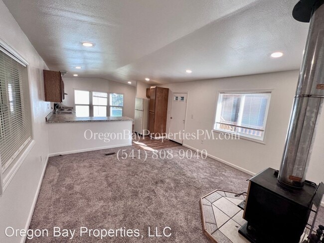 Building Photo - 1 br, 1 bath House - 91075B Libby Lane