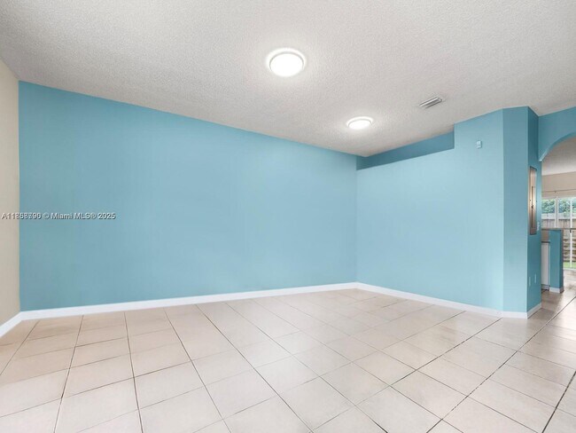 Foto del edificio - 2308 SE 24th Ave