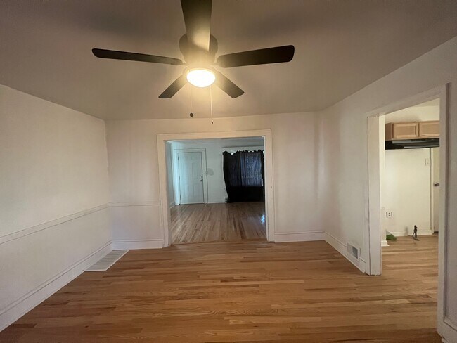 Foto del edificio - 4399 E 139th St