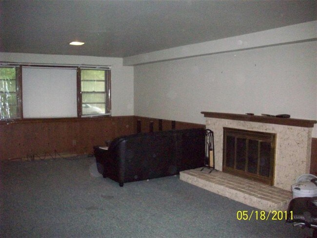 Foto del edificio - 1010 Cedar Bend Dr