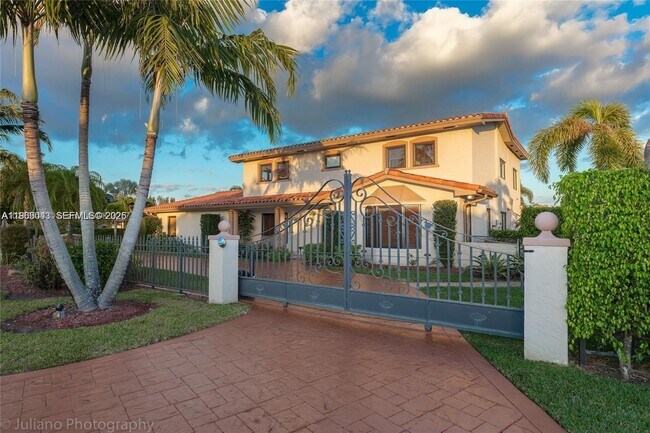 Foto del edificio - 19701 W Oakmont Dr