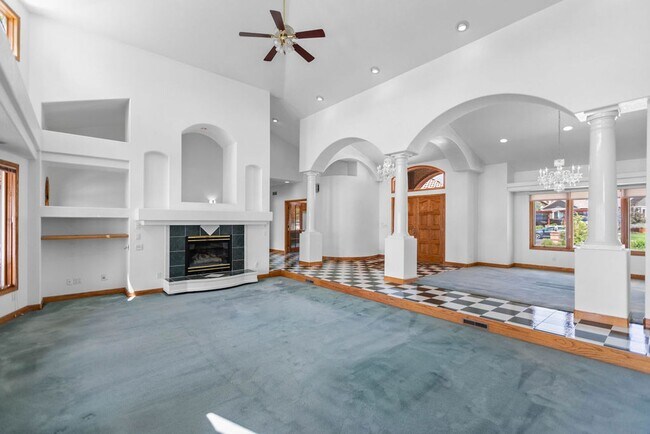 Foto del edificio - 3957 Valley Oak Dr