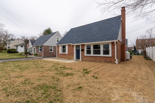 Photo - Broomall Beauty Marple/Newtown school dist... House