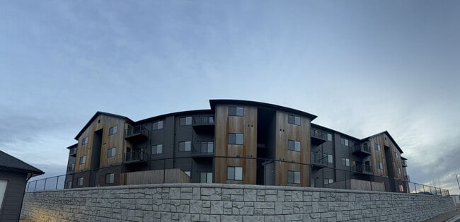 Building Photo - Helena Confluence Apartments