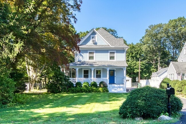 Building Photo - 96 Holmes Ave