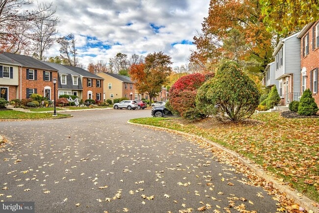 Foto del edificio - 301 Cherokee Cir