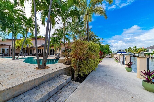 Foto del edificio - 2519 Barcelona Dr