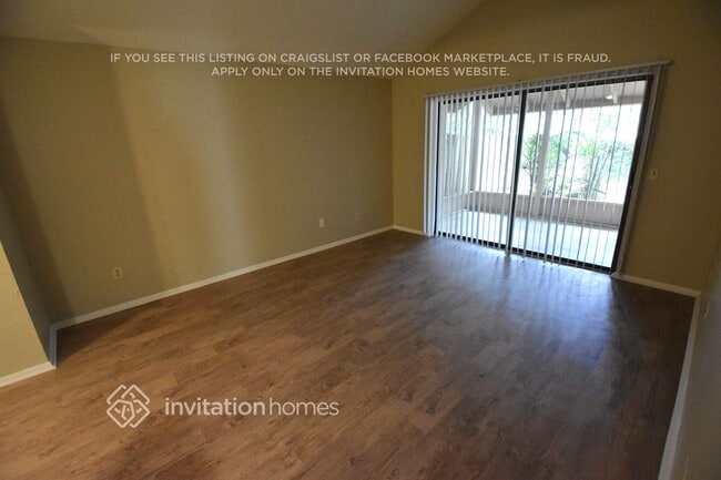 Building Photo - 126 W York Ct