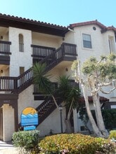 Building Photo - 4467 Valeta St