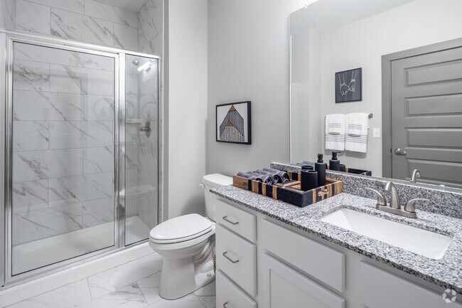 2HAB, 2BA - The Hamilton - 1.187SF - Baño - The Lofts at Gateway