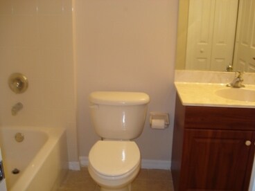 Building Photo - 6215 Wilshire Pines Circle