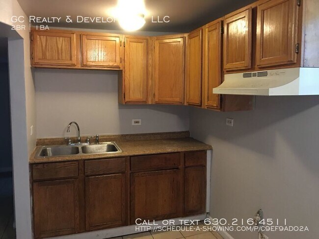 Building Photo - 9209 S Woodlawn Ave