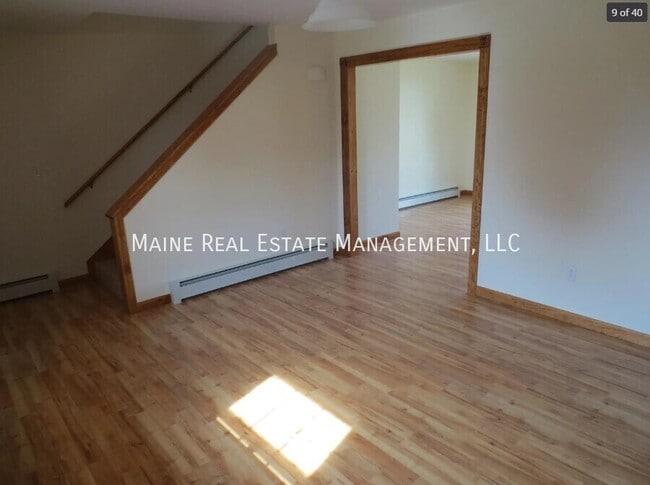 Building Photo - 208 Western Ave