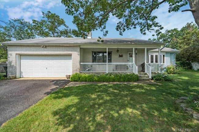 Building Photo - 266 Tennessee Dr