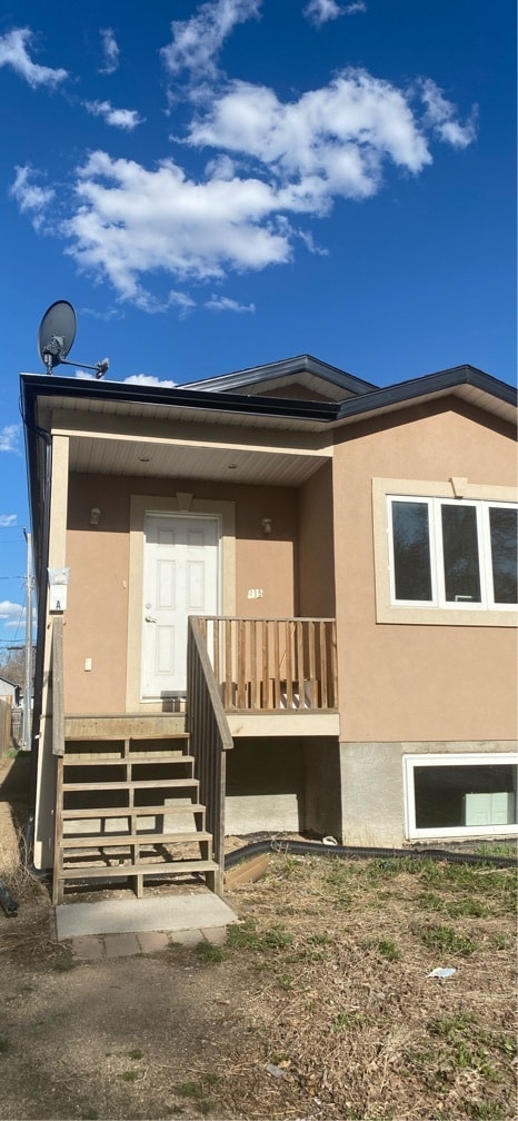 Building Photo - 415 Lorne St