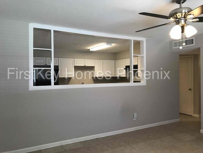 Foto del edificio - 1233 W 16th St