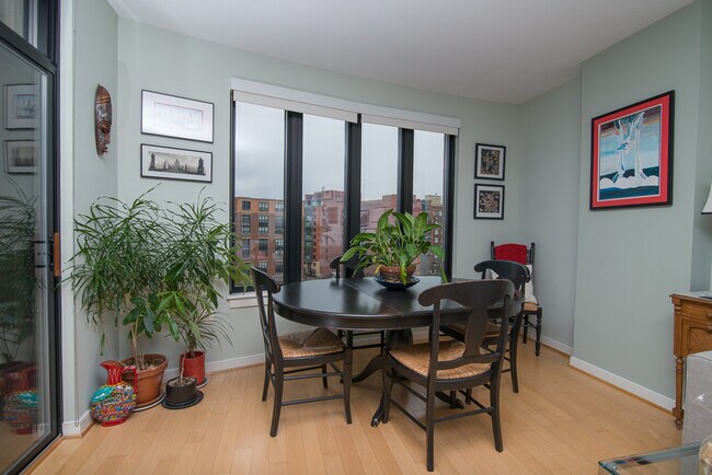 Foto del edificio - 1010 Massachusetts Ave NW