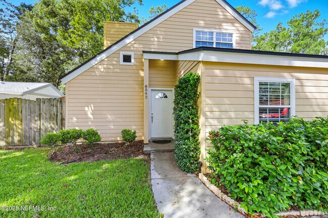 Foto del edificio - 8542 Goldeneye Ln
