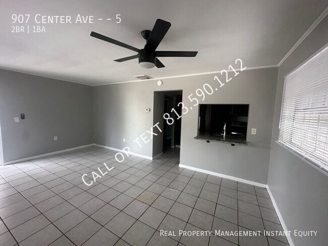 Foto del edificio - 907 Center Ave