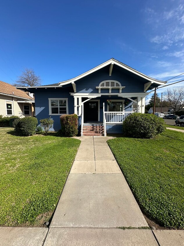 Primary Photo - charming bungalow home