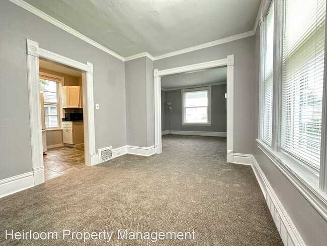 Building Photo - 3 br, 1.5 bath House - 3905 W 6th St