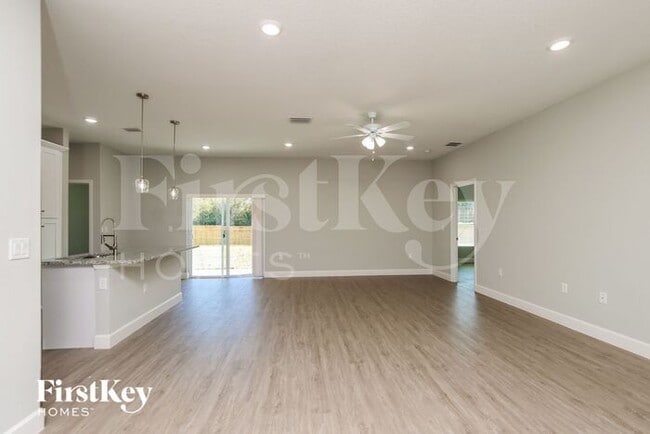 Foto del edificio - 463 Hallmark St SE