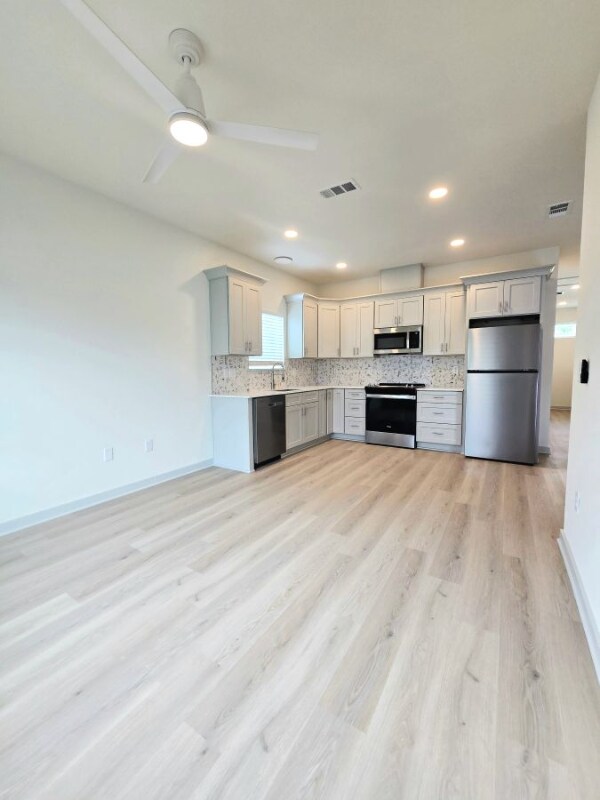 Foto del edificio - 606 E Brainerd St