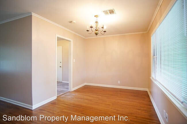 Building Photo - 2 br, 1 bath House - 4630 East 24th Street