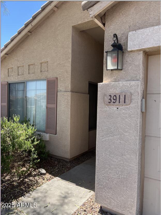 Building Photo - 3911 E Longhorn Dr