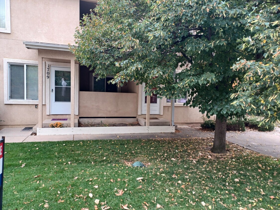 Foto principal - 1713 Woodburn St