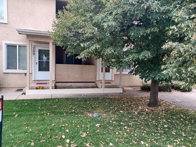 Photo - 1713 Woodburn St Townhome