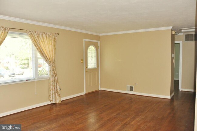 Building Photo - 6108 Pike Ct