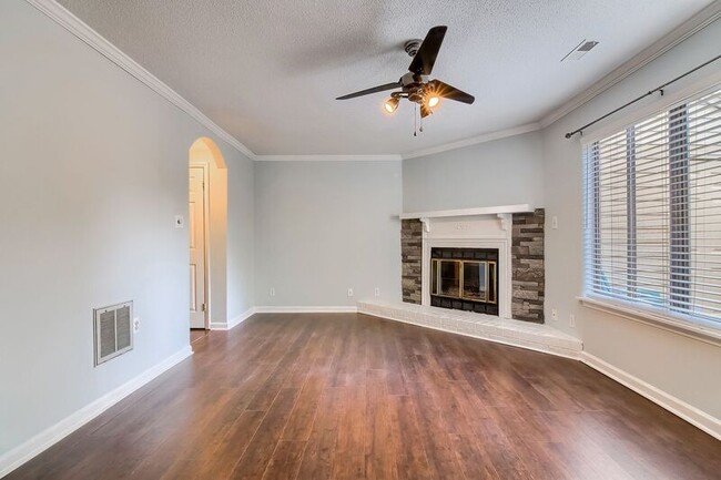 Building Photo - 2408 Stadium Dr