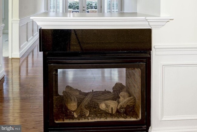 Building Photo - 320 S West St