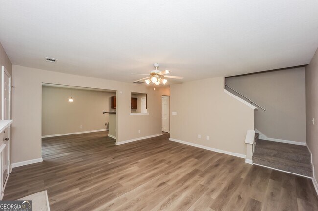 Foto del edificio - 4614 Raven Wood Loop