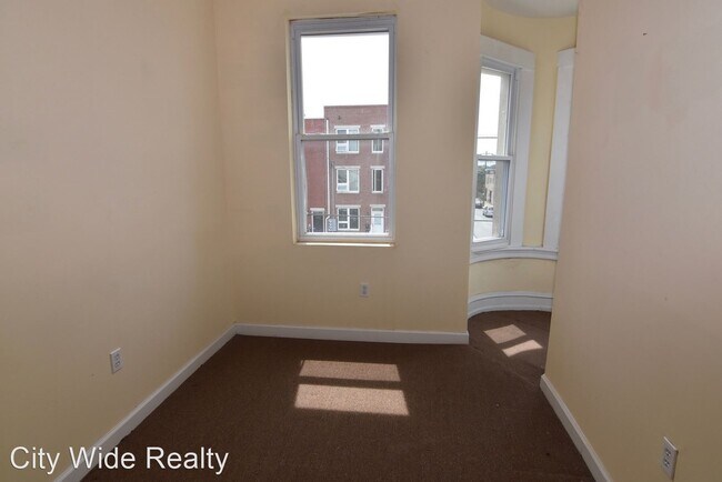 Building Photo - 4051 Baring St