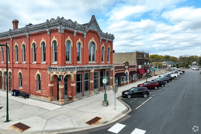 Historic buildings line downtown Farmington.