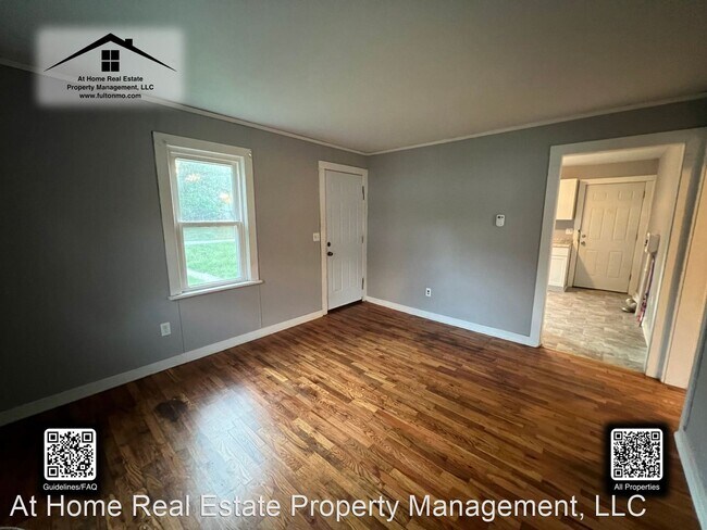 Building Photo - 2 br, 1 bath House - 824 Hackberry Street