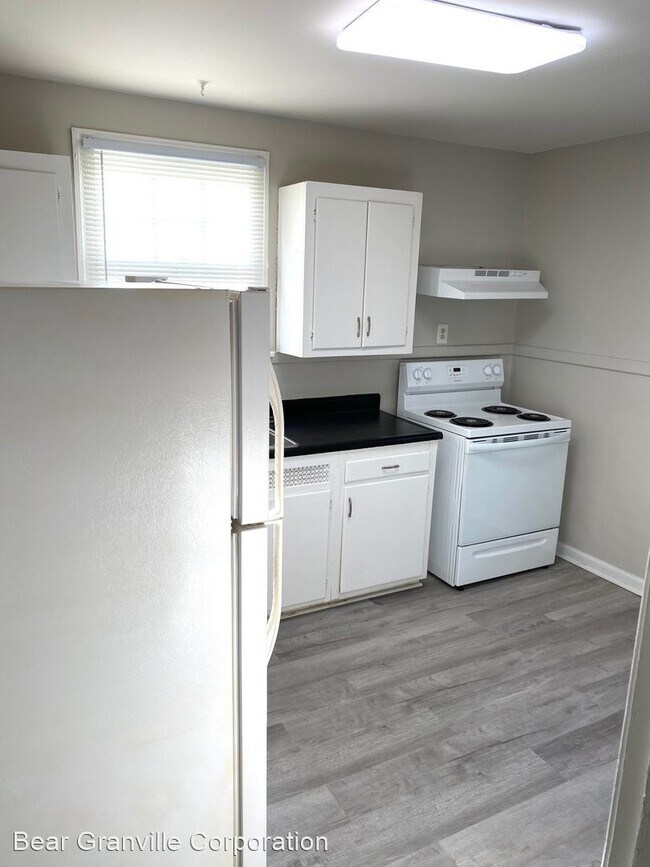 Building Photo - 2 br, 1 bath House - 706 Hill Top Dr.