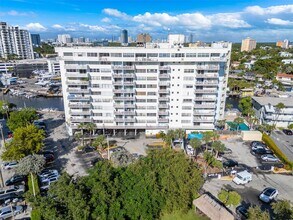 Building Photo - 13155 Ixora Ct