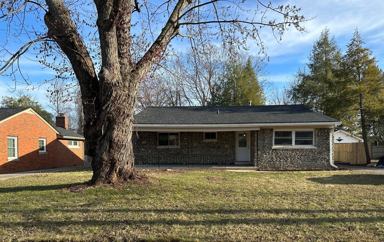 Primary Photo - 1820 Ranier Dr