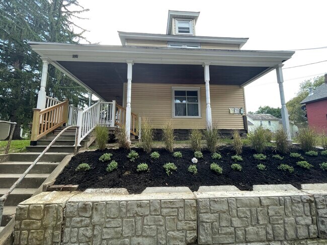 Photo - 62 Union St House