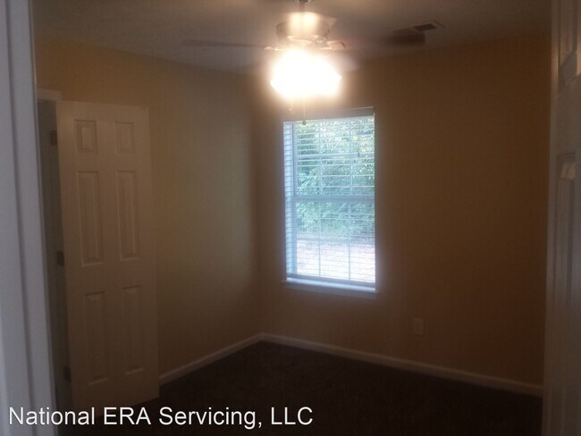 Building Photo - 4 br, 3 bath House - 150 Spring Lake Terrace