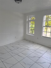 Building Photo - 1652 Madison St