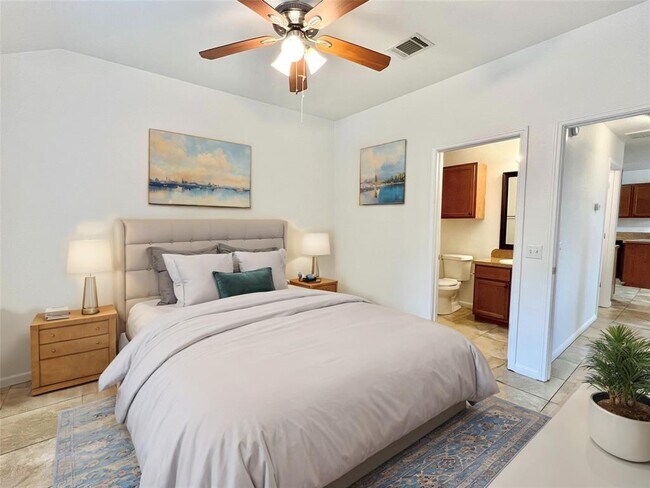 Building Photo - 1021 Drover's Cove