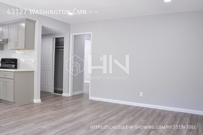 Photo - 43127 Washington Common Townhome