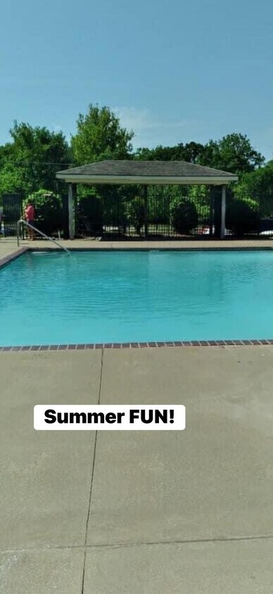Foto principal - 8646 N Cleveland Ln
