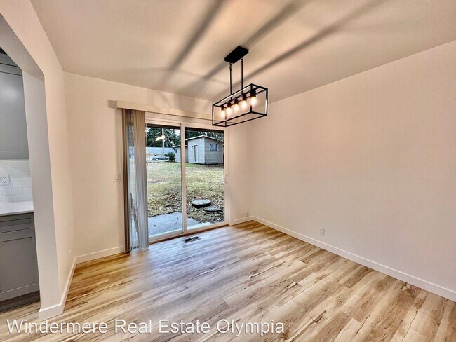 Foto del edificio - 3 br, 1.5 bath House - 856 Marvin Rd SE